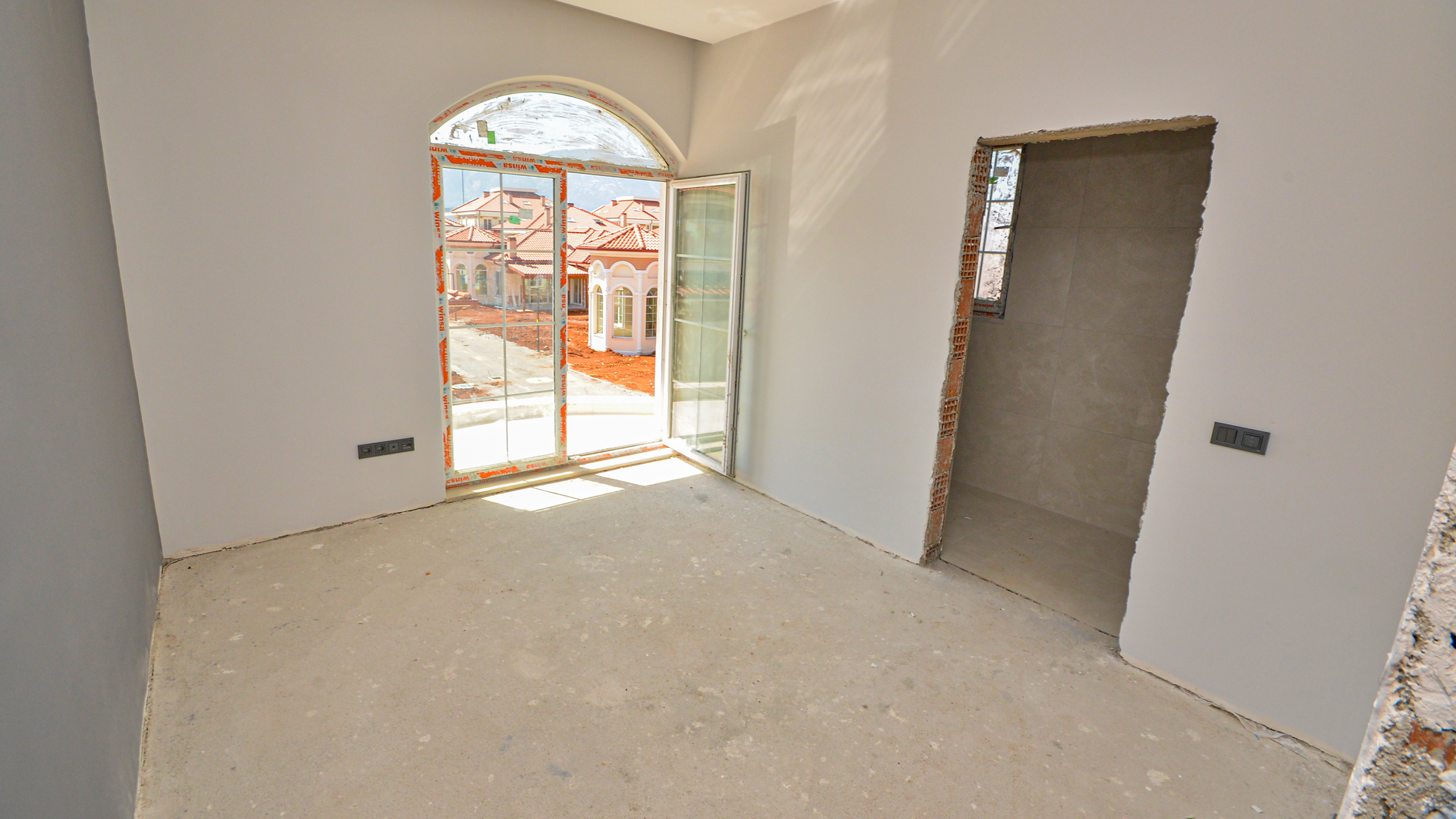 ANTALYA/ DÖŞEMEALTI VALİ KONAKLARI Y BLOK